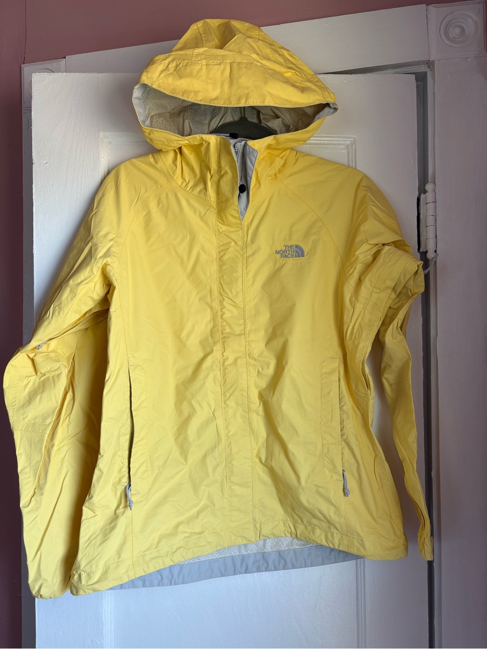 The North Face Yellow Hooded Rain Jacket Windbreaker Women’s Size Small